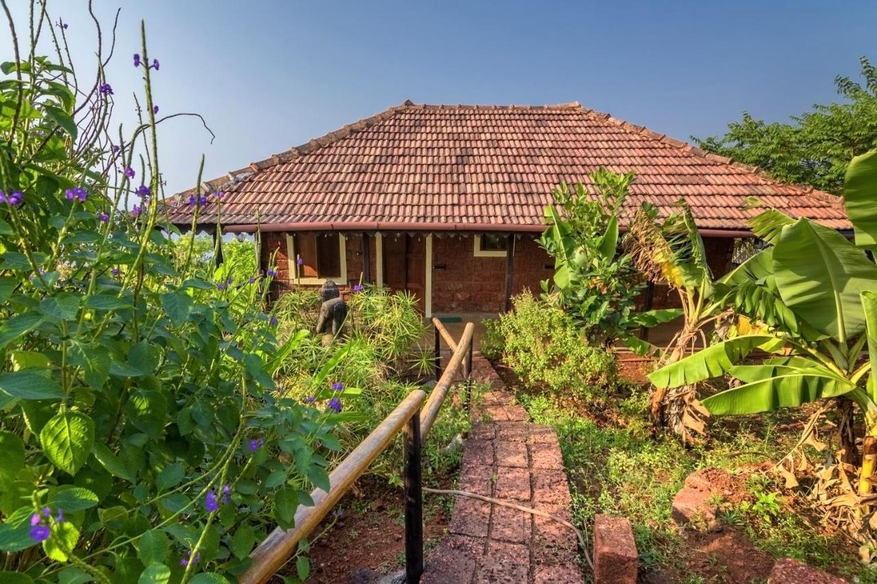 Saffronstays Villa 270, Dāpoli Extérieur photo