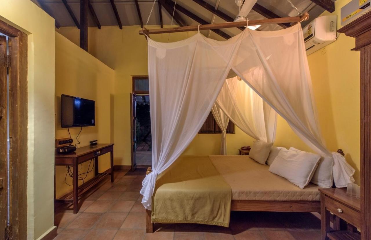 Saffronstays Villa 270, Dāpoli Extérieur photo